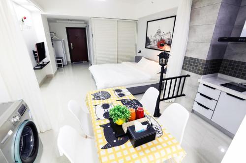 Lotto Apartment Big Goose Pagoda