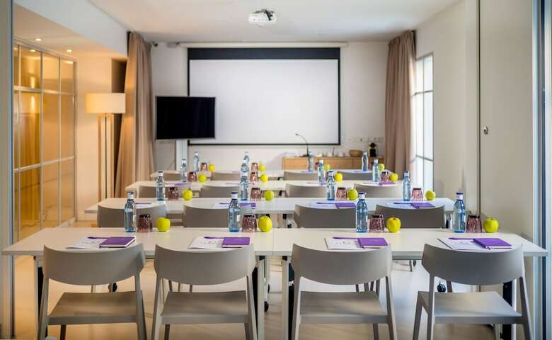 Hotel Fergus Style Palmanova