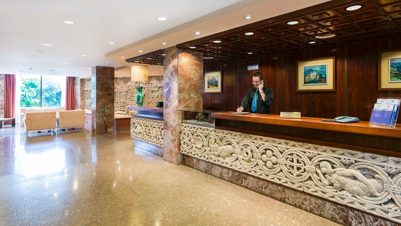 Reverence Life Hotel - Adults Only