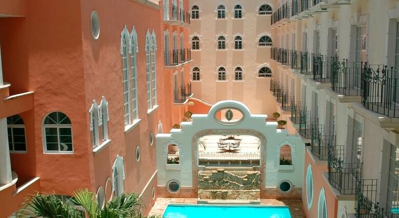 Hotel Villa Mercedes Curio Collection By Hilton