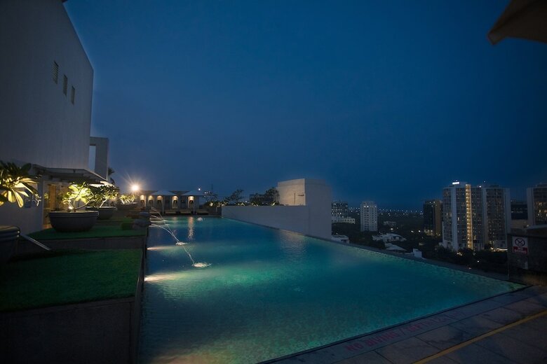 Hotel Somerset Greenways