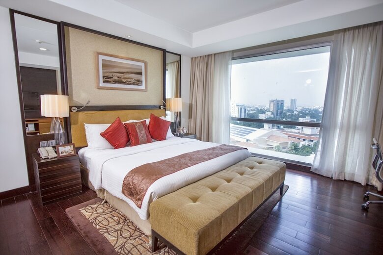 Hotel Somerset Greenways