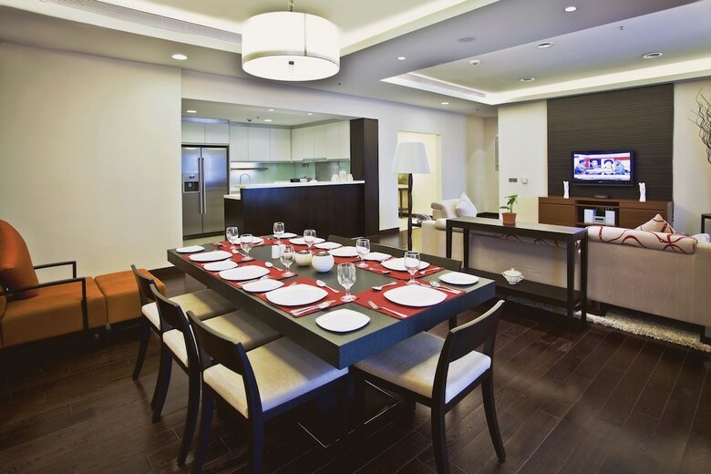 Hotel Somerset Greenways