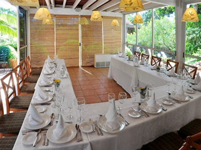 Villa Morra Suites Hotel
