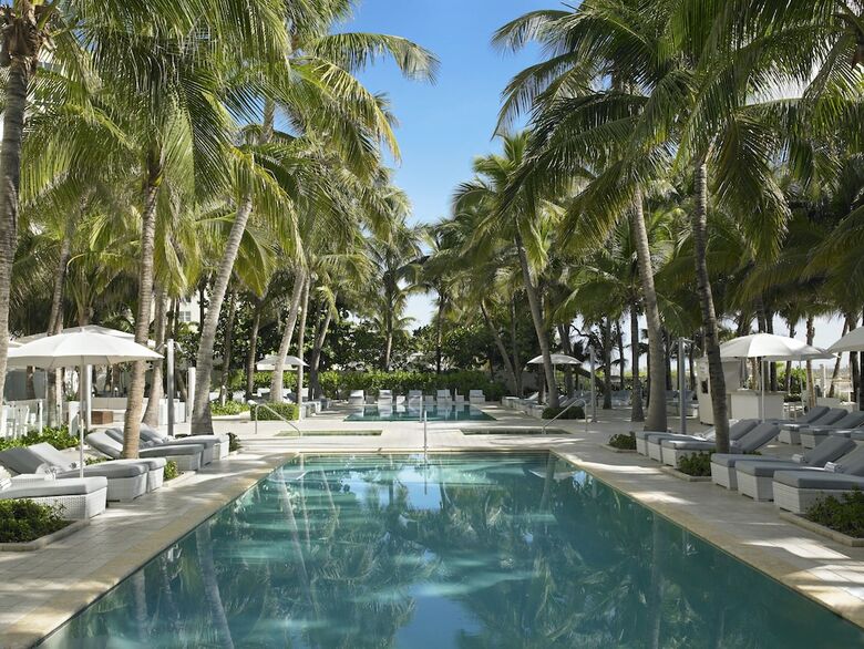 Grand Beach Hotel