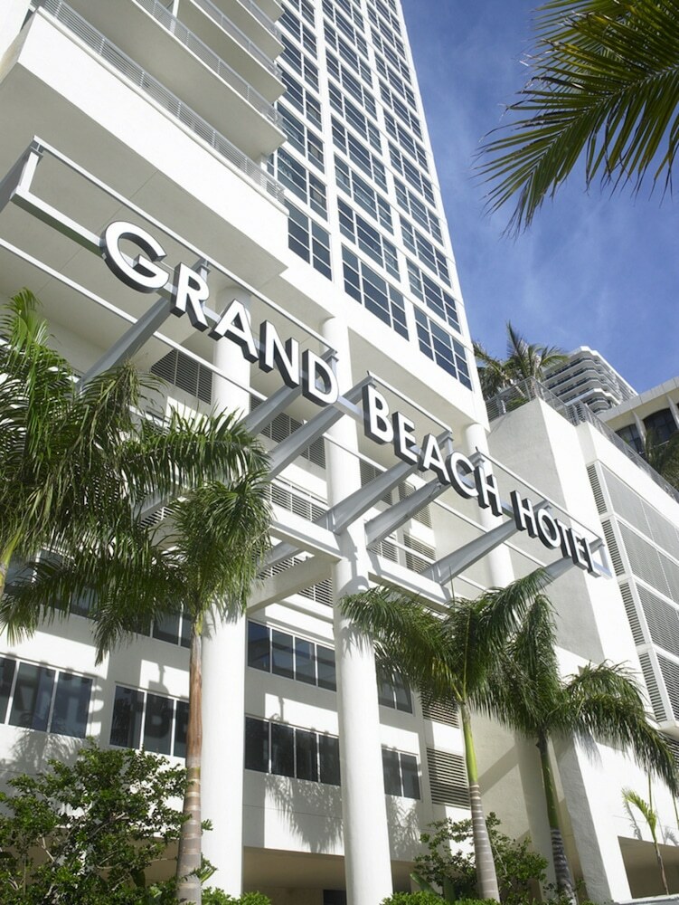 Grand Beach Hotel