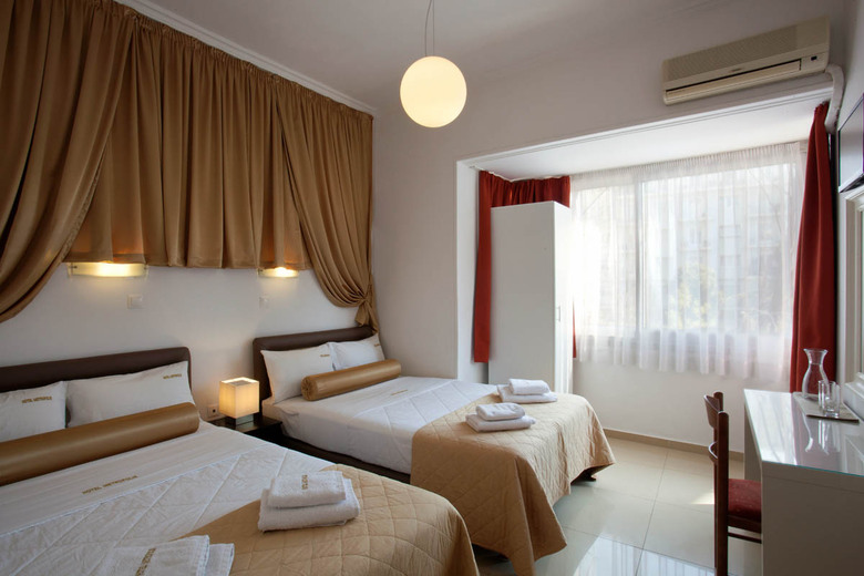 Metropolis Hotel