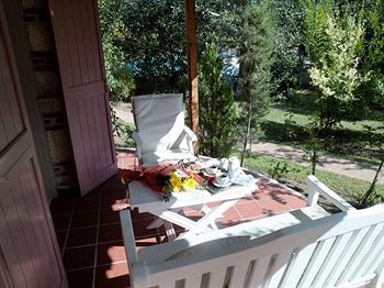 Petrino Suites Hotel