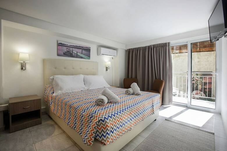 Life Boutique Hotel