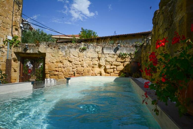 Hotel Senorio De Brinas