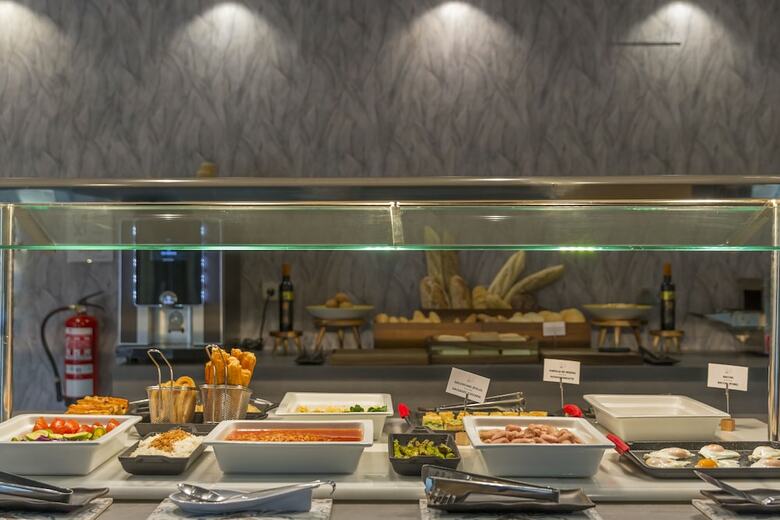 Hotel Macia Sevilla Kubb