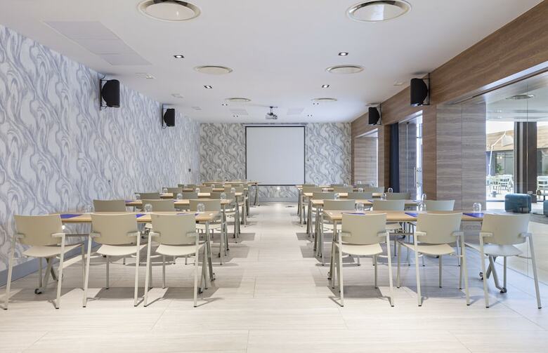 Hotel Macia Sevilla Kubb