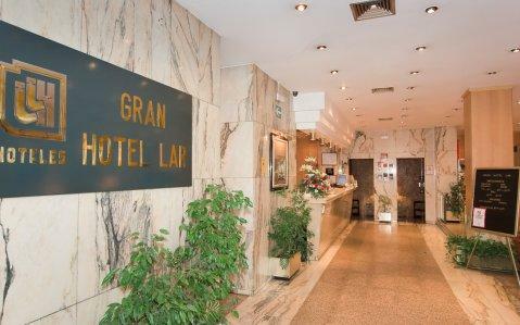 Hotel Macia Sevilla Kubb