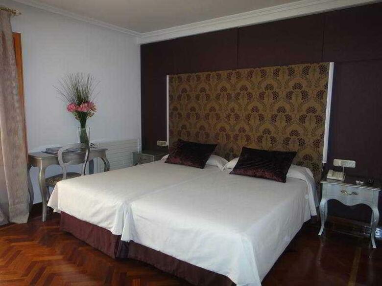 Hotel II Virrey