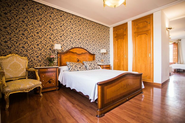 Hotel II Virrey