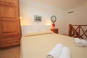 Apartamentos Ersi Villas