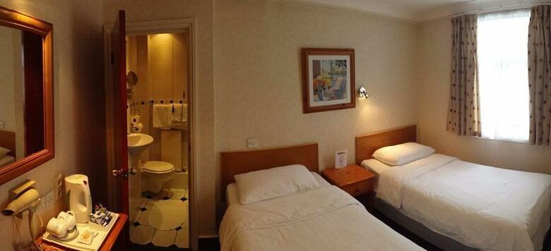 Adria Hotel