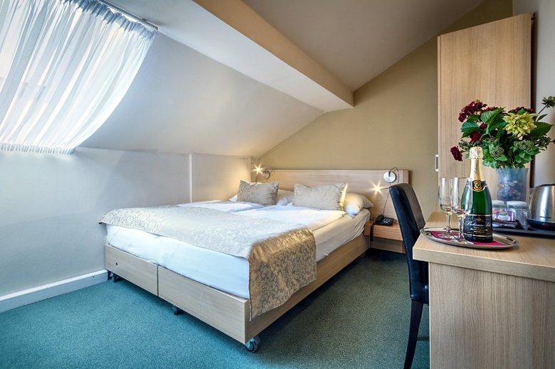 Hotel Taurus