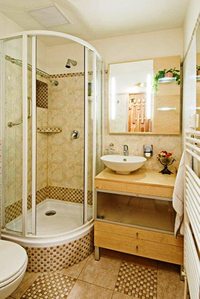 Alice Apartment House