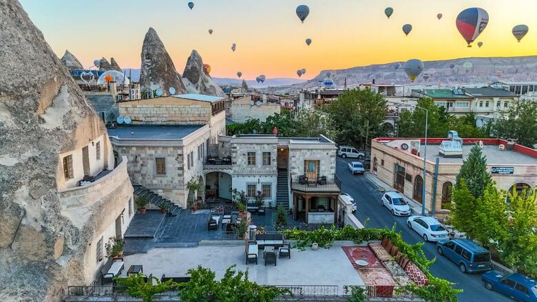 Bed & Breakfast Cave Hotel Saksagan
