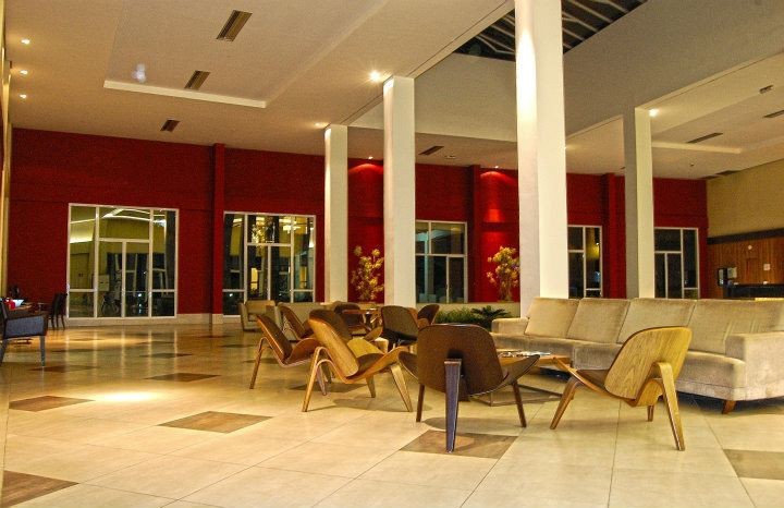 Tau� Hotel & Convention