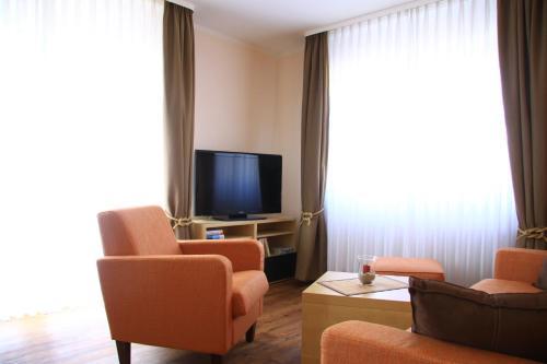Apartment Schmidt Haus H�hnergott