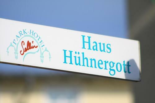 Apartment Schmidt Haus H�hnergott