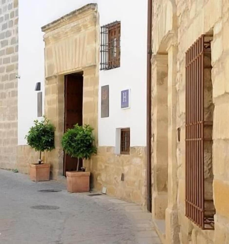 Hotel Puerta De La Luna