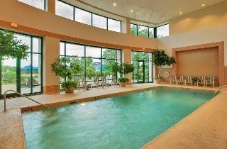 Hotel Wyndham Glenview Suites
