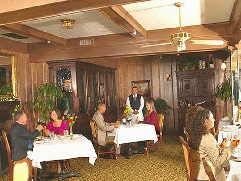 Hotel Historic Santa Maria Inn