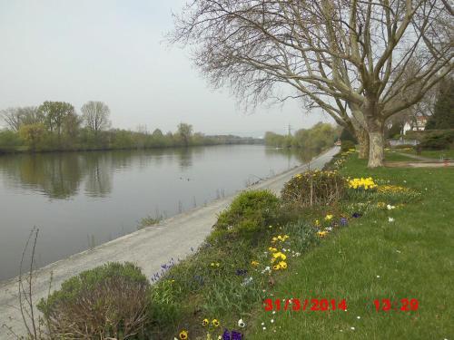 Frankfurt Airport & Fair Apartment