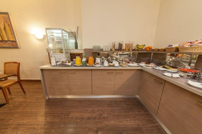 Novum Hotel Plaza D�sseldorf Zentrum