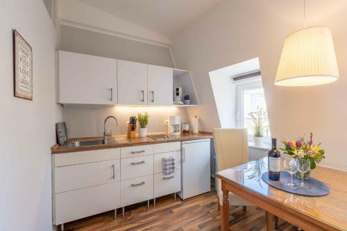 Seaside Apartments - Captain's Haven