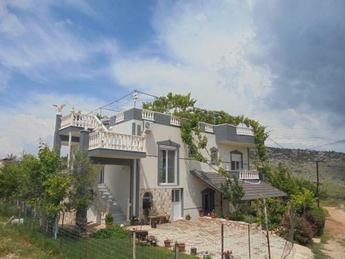 Vila Viktori