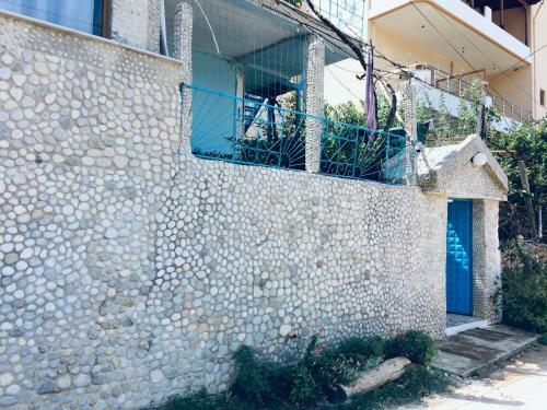 Hostal Karos Home