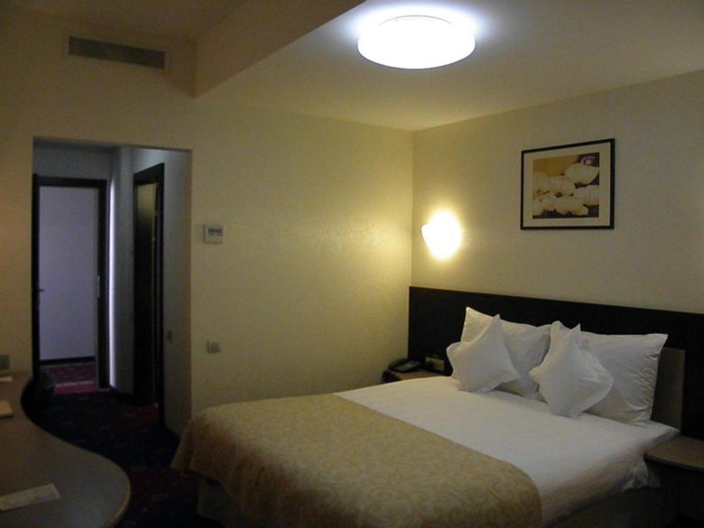 Berthelot Hotel