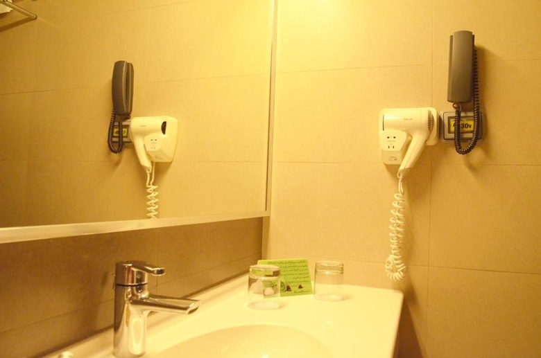 Berthelot Hotel