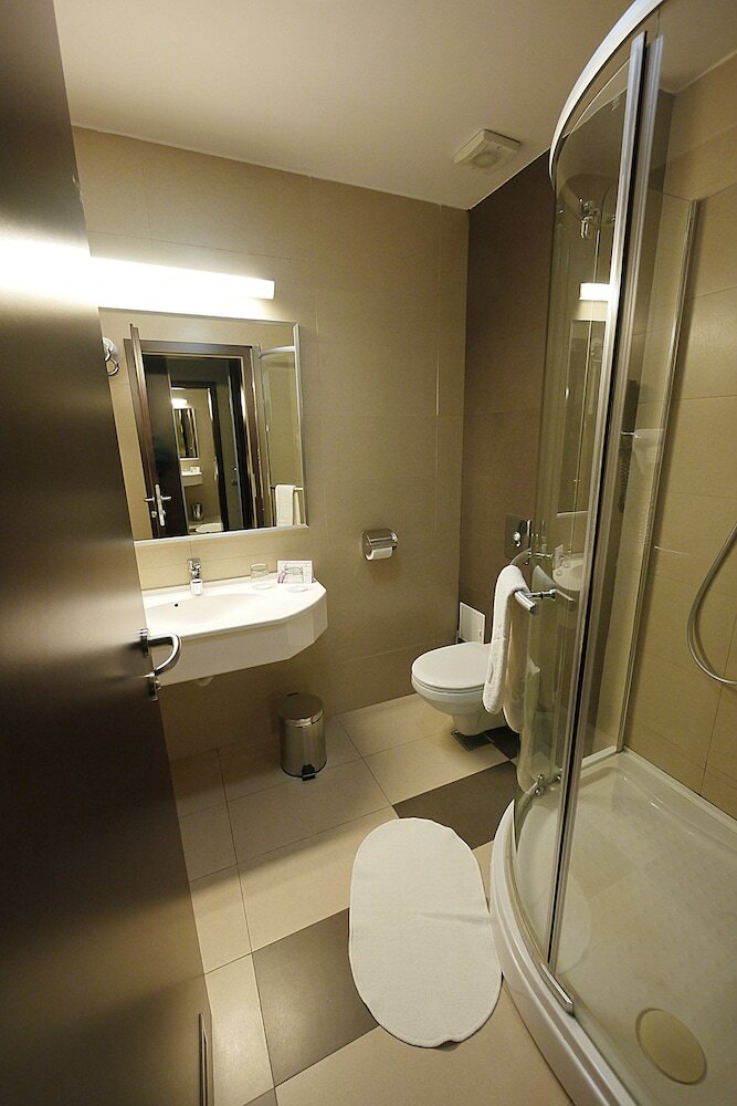 Berthelot Hotel