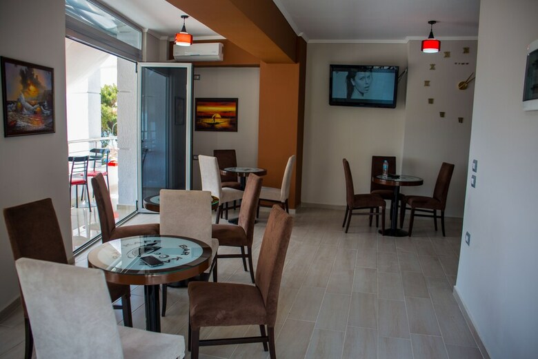Hotel Kapllani