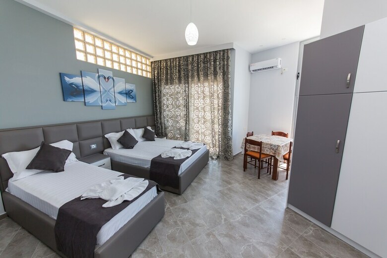 Hotel Kapllani