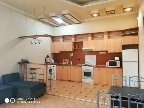 Apartamento Azadlig Street 3