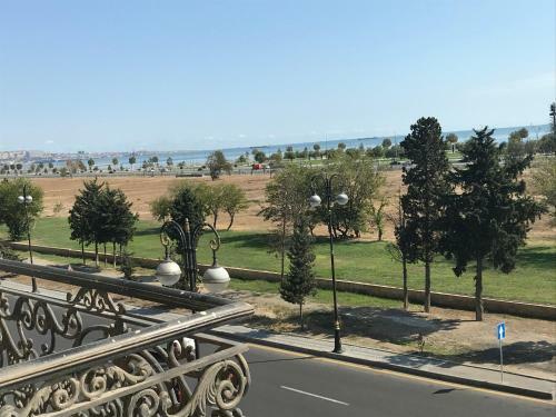 Boulevard Apartment With Sea View
