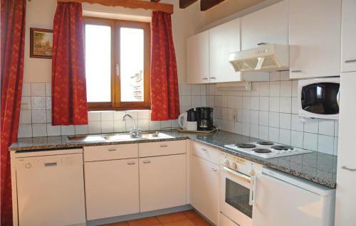 Holiday Home Pays Du Roi 05
