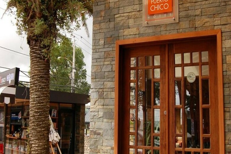 Puerto Chico Hotel