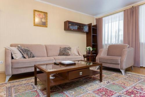 Apartments On Zakharova 67/1