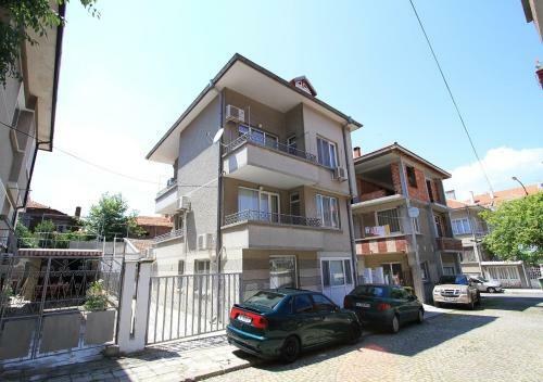 Apartment Damaskovi