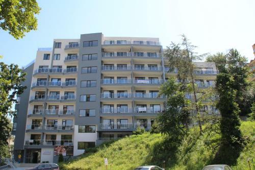 Dilov Apartments In Yalta Golden Sands