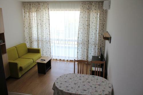Balchik Gardens Apartments
