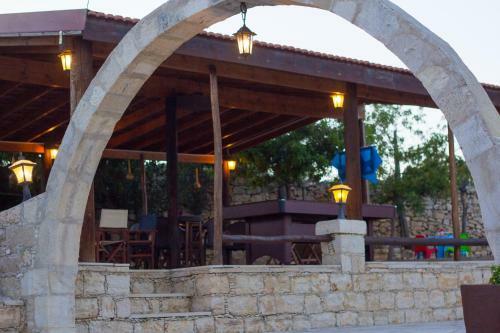 Kreouzos Stone House