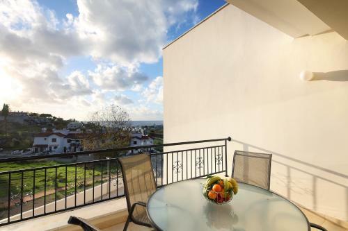 Chloraka Terrace Apartments